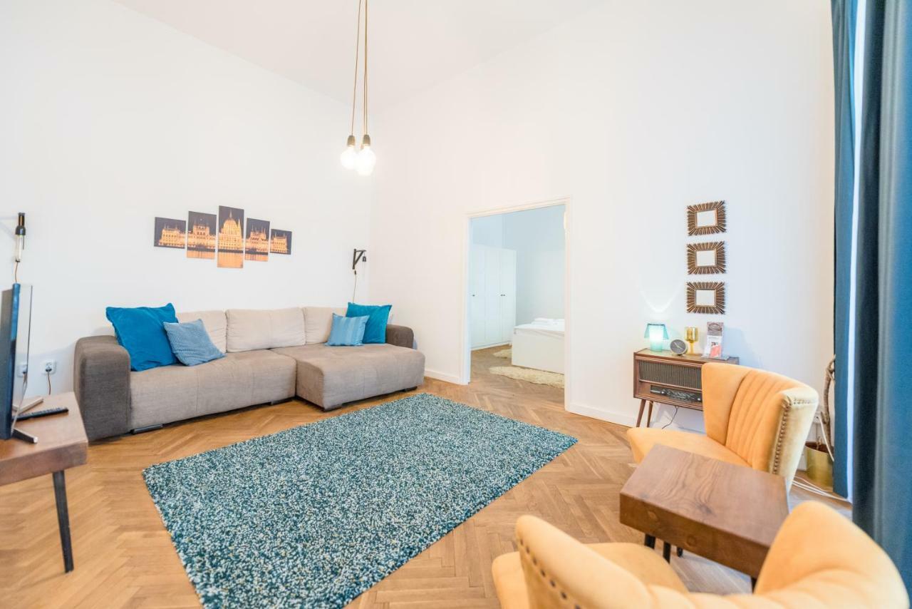 Oasis Apartments - Liberty Square Budapest Eksteriør billede